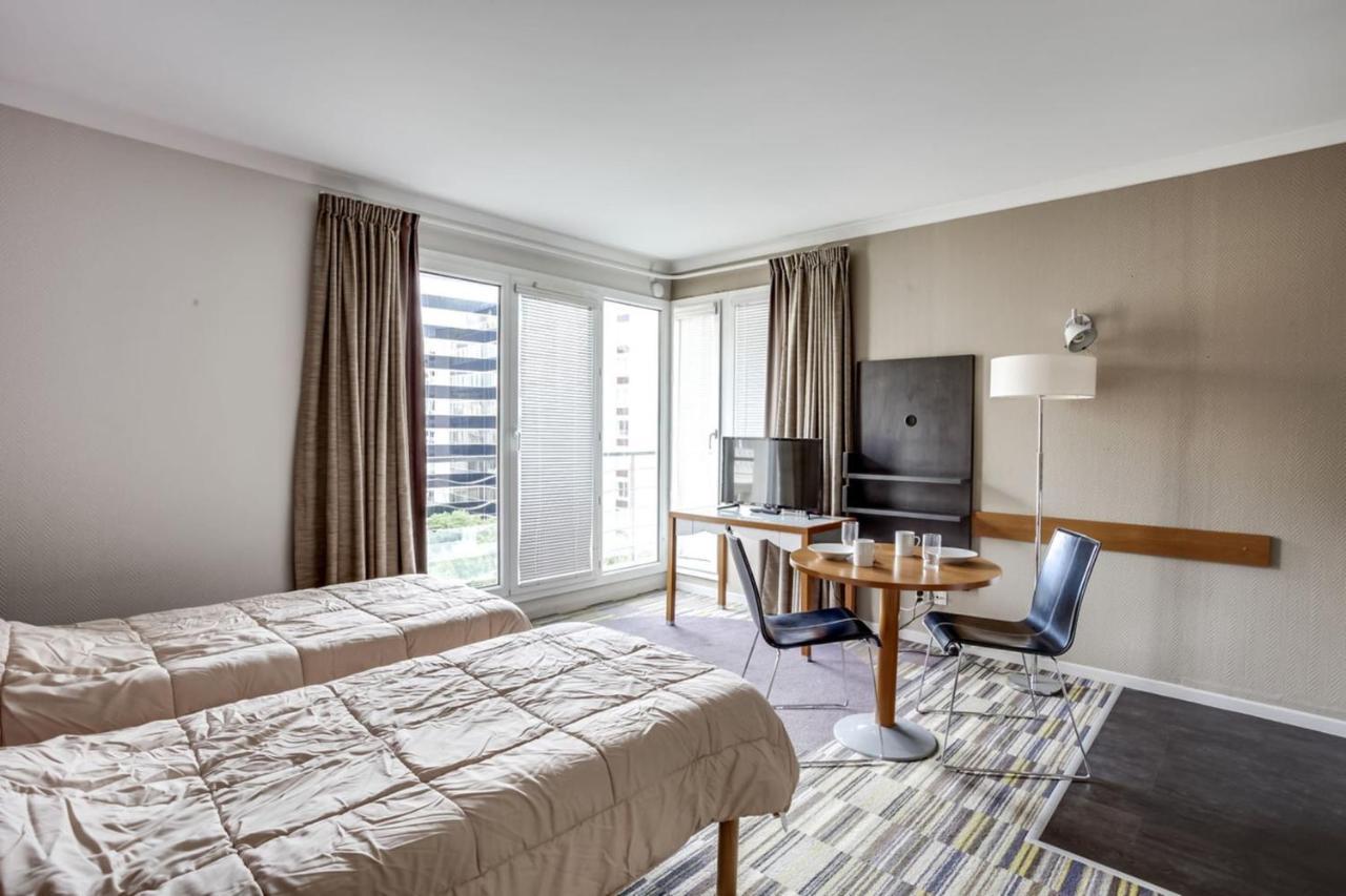 Guestready - Studio Cosy Pres Du Metro Issy-les-Moulineaux Buitenkant foto