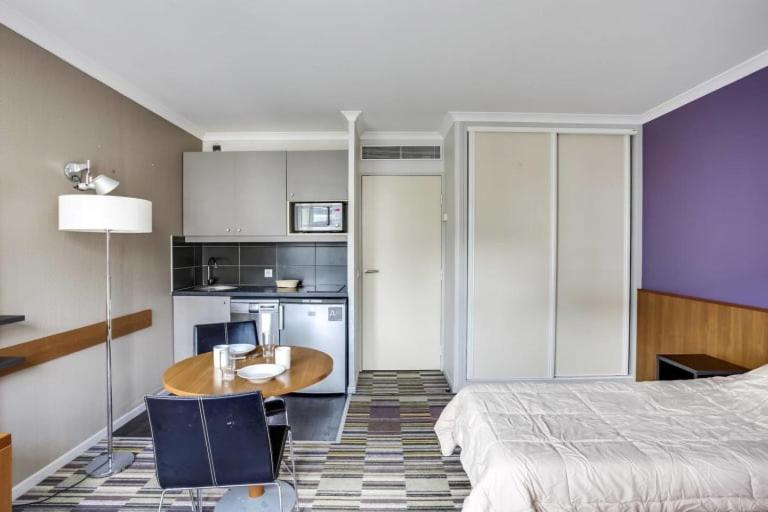 Guestready - Studio Cosy Pres Du Metro Issy-les-Moulineaux Buitenkant foto