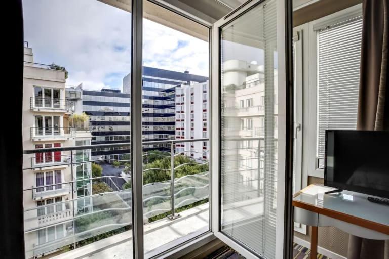 Guestready - Studio Cosy Pres Du Metro Issy-les-Moulineaux Buitenkant foto